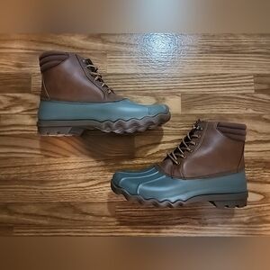 NEW Sperry Top Sider Men’s Size 12 Avenue Duck Boot Tan/Olive STS 23429 NIB